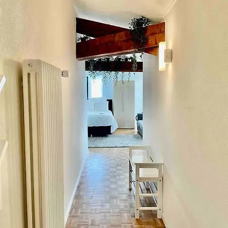 Cosy Attic Flat Center *