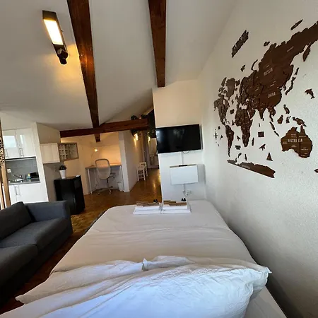 Cosy Attic Flat Center *