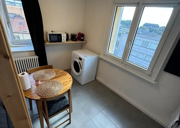 Cosy Attic Flat Center 公寓 *